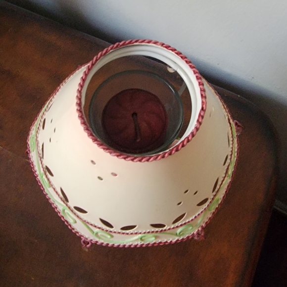 🌸Beautiful Roses tea candle holder! Love it! - Picture 6 of 12